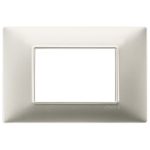 14653.21 Placa (rama) decorativa PLANA, 3 module, culoarea NICHEL OPACO