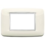 20683.B01 Capac (cadru) EIKON pentru 3 module bianco artico