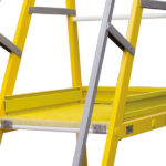 Scara dielectrica din fibră de sticlă cu platforma