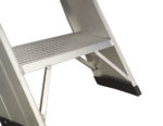 Scara cu platforma din aluminiu